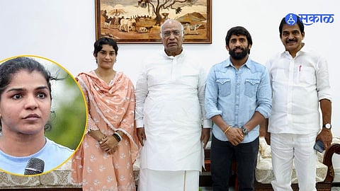 Vinesh Phogat Bajrang Punia Join Congress