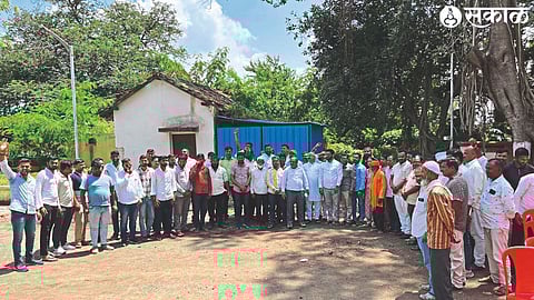 Liaison Chief Sunil Patil, Upazila Chief Shantaram Thackeray, Assembly Liaison Chief Navnath Nichit etc. during the meeting of office bearers.
