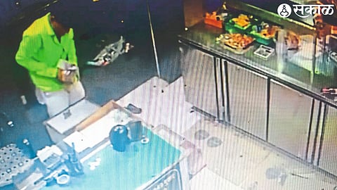Suspect stealing money from beer bar counter
