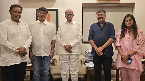 Sharad-Pawar-and-Pappu-kalani