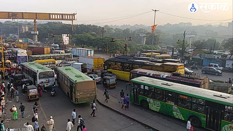 katraj chowk traffic jam order to stop work of flyover pune