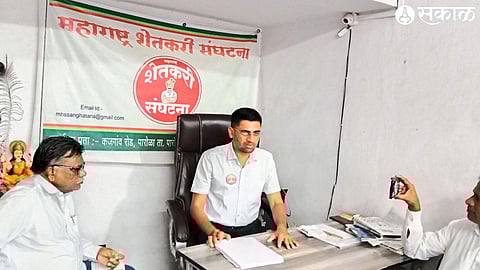 Sunil Devare, the leader of Farmers' Association, while giving information in a press conference.