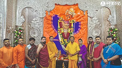 MLAs Nitin Pawar, Jayshree Pawar, Tehsildar Rohidas Warule and priest class present at Panchamrit Mahapuja in the second mass of Adimaya's Sharadiya Navratri festival on Friday.