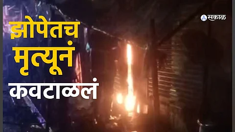 Firefighters working to control the blaze in Chembur's Siddharth Colony, where 7 members of a family tragically lost their lives.
