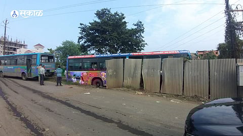 Pune Accident: Brakes of PMPML bus suddenly failed video viral khadakwasala dhayari