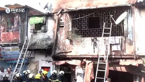 Chembur Fire:आगीत मृत्यू झालेल्या कुटुंबाचे दागिने, पैसे चोरी? कुटुंबाकडून तक्रार