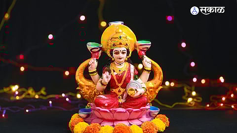 Vastu Tips For lord Laxmi Photo