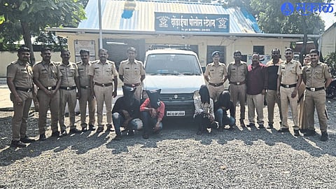 Used Maruti Eeco car stolen with burglars. Neighbors Police Inspector Kishore Kumar Pardeshi, Hemant Raut, Police Staff.