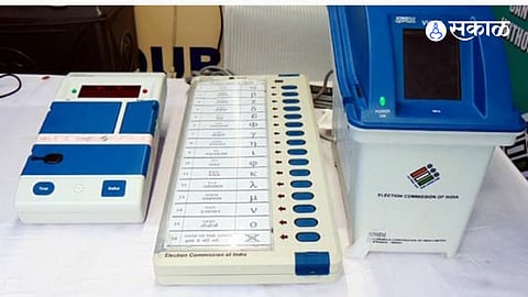 Haryana Elections 2024 : हरियाणा निवडणुकीनंतर वोटिंग मशीनवर प्रश्नचिन्ह; कशी काम करते EVM मशीनची बॅटरी? जाणून घ्या