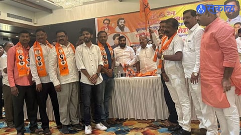 ubattha officials join shiv sena welcomed by mp dr. shrikant shinde and gopal landge