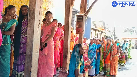 Women Crowd at post office