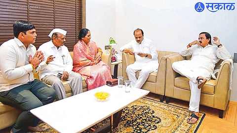 Yatin Kadam meeting Deputy Chief Minister Ajit Pawar, Sunil Tatkare for NCP candidature. Neighbors former MLA Nanasaheb Boraste, Mandakini Kadam.