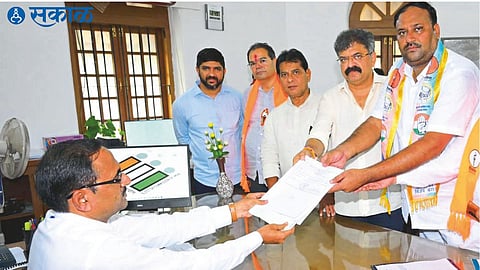 NCP (Sharad Chandra Pawar) party leaders Jitendra Awhad, Sharad Aher, Sunil Bagul, Purushottam Kadalag etc. while filing the application of Mahavikas Aghadi candidate Ganesh Gite from Nashik East Constituency.