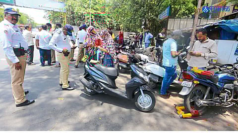Traffic police crackdown