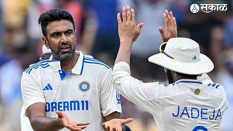 R Ashwin and ravindra jadeja