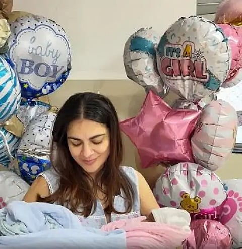 shraddha aarya