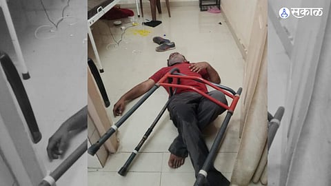 on-duty medical officer found drunk in hospital Dr. Arun Machhindranath Jadhav age 47 c