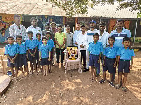 राजेगावला महामानवाला अभिवादन