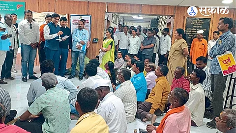 Sanjay Gandhi Niradhar Yojana protest