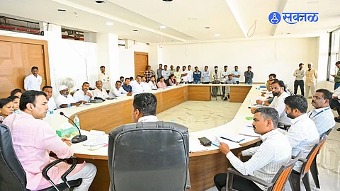 Atul Bhosale : मलकापूरचा विकास सर्वांसोबत करणार; आमदार डॉ. अतुल भोसले; पालिकेच्या आढावा बैठकीत ग्वाही