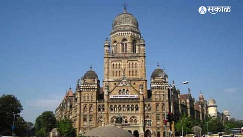Mumbai: रस्त्यांची निकृष्ट बांधणी करणाऱ्या कंत्राटदारांवर मनपाची कारवाई