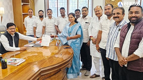 Political turmoil in Lonand as the Mayor and Deputy Mayor resign, signaling a shift in NCP leadership