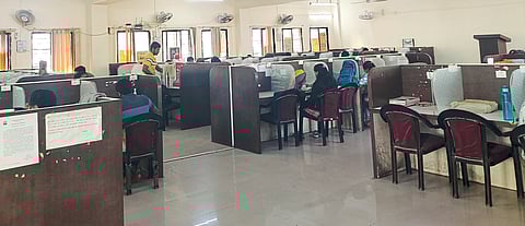 स्पर्धा केंद्राच्या विद्यार्थ्यांचीच ‘परीक्षा’