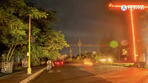 The power company faces significant hurdles in recovering Rs. 41 crore in unpaid bills for water supply and street lighting services, creating a financial challenge.