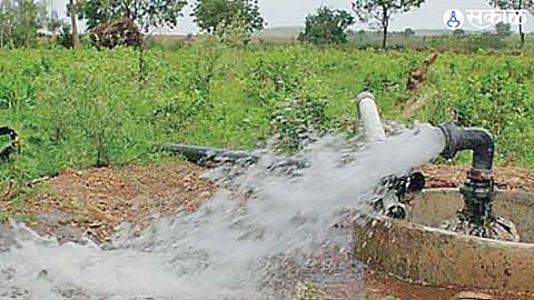 "Farmers in Solapur continue to face confusion over incorrect electricity bills, leading to unrest despite MahaVitaran's apology