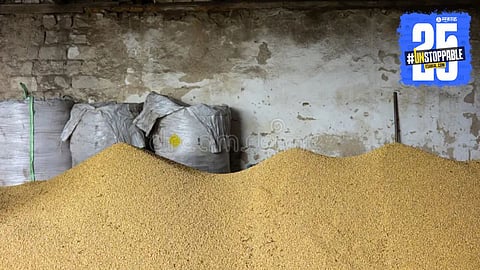 राज्यातले अडीच लाख शेतकरी वाऱ्यावर; एकट्या मराठवाड्यातल्या दीड लाख शेतकऱ्यांवर अन्याय