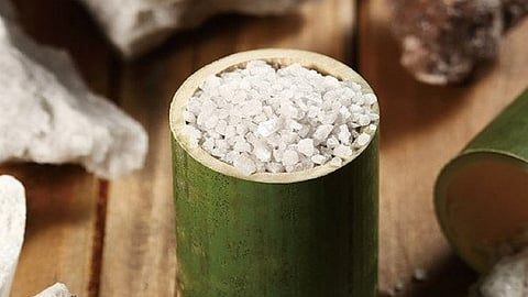 एक किलो मीठ २० ते ३० हजार रुपयांना; उत्तराखंडमध्ये खास पद्धतीने केलं जातं तयार