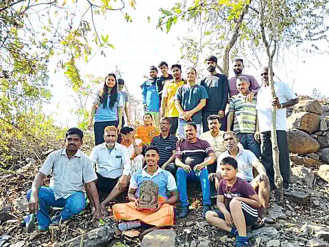 दौलतगडावर सापडली पाषाणाची गणेश मूर्ती