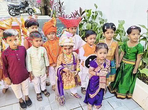 इंदापूर येथील ‘शहा ग्लोबल’च्या
चिमुकल्यांमध्ये अवतरले शिवराय