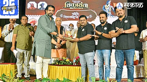 Shivendra Singh Raje during the Shiv Literature Conference, focusing on the revival of Maratha history and honoring Shivaji Maharaj’s legacy."