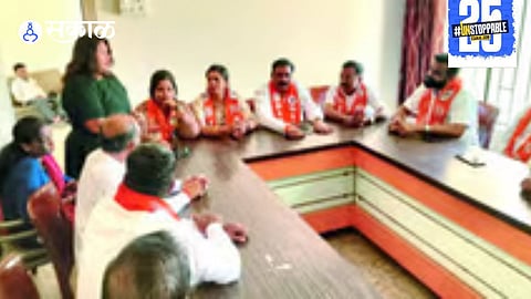 Shiv Sena’s contact tour in Javali uncovers deep internal conflicts and infighting among party members, highlighting leadership struggles."