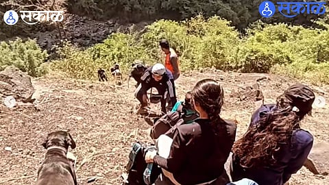 Bloggers and tourists engage in deadly stunts at Kumbhe Channat, diving into ponds at hazardous locations."