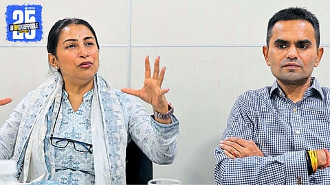 Kranti Redkar And Sameer Wankhede At Sakal's Ladies First Campaign