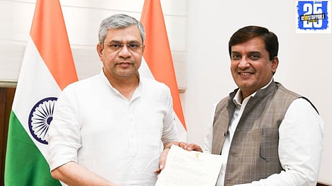 MP Dhananjay Mahadik submits a petition to the Railway Minister over the issue of train halt at Mohol Railway Station."