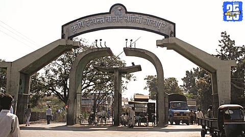 "Political aspirants show growing curiosity as the 'National Market' threat looms over the opposition panel."