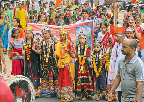गुढीपाडव्यानिमित्त आनंदाला उधाण