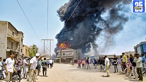 "Gas leak in Rajasthan causes three fatalities and affects more than 50 people, with many requiring medical attention."