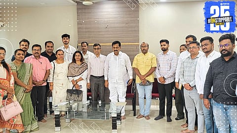 MLA Subhash Deshmukh interacting with young entrepreneurs in Solapur, encouraging them to take initiative in local industry.