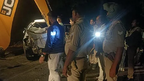 Kaushambi Ertiga Accident