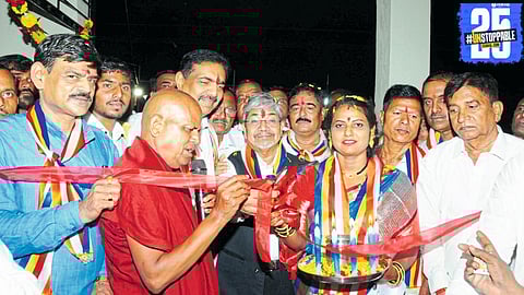 Dr. Bhalchandra Mungekar speaking at the Samajmandir inauguration; praises Ambedkar’s Constitution for preserving India's unity.