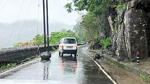 Massive rockfall disrupts traffic on Panhala’s main road; locals demand lasting government intervention.