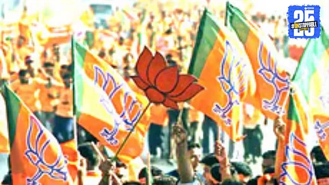 BJP workers in Solapur expressing dissatisfaction against ruling leaders’ decisions.