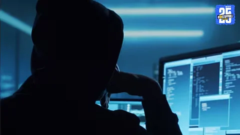 Cyber Crime : वडील तालुका उपाध्यक्ष, बायको गावची सरपंच, राष्ट्रवादीचा कार्यकर्ता निघाला सायबर भामटा; जेष्ठाची कोट्यवधींची फसवणूक