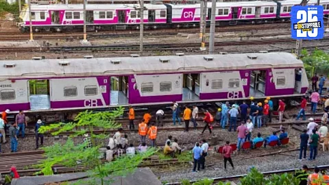 Mumbai Train Accident: प्रवाशी खाली पडताच चैन ओढली पण..; त्याच डब्यातून प्रवास करणाऱ्या 'सकाळ' प्रतिनिधीने सांगितला थरारक अनुभव