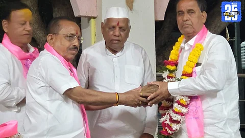 Adv. Shamrao Kokare launches a sharp attack on Deputy CM over Malegaon political dealings.