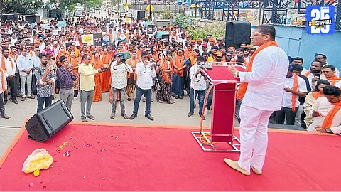 MLA Sangram Jagtap leading Janakrosh Morcha in Ahilyanagar against Love Jihad and religious conversions.
